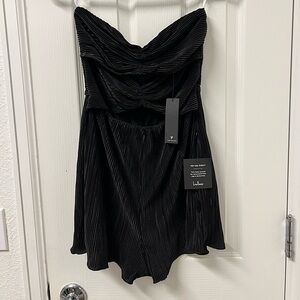 Brand New Lulus cut out Romper